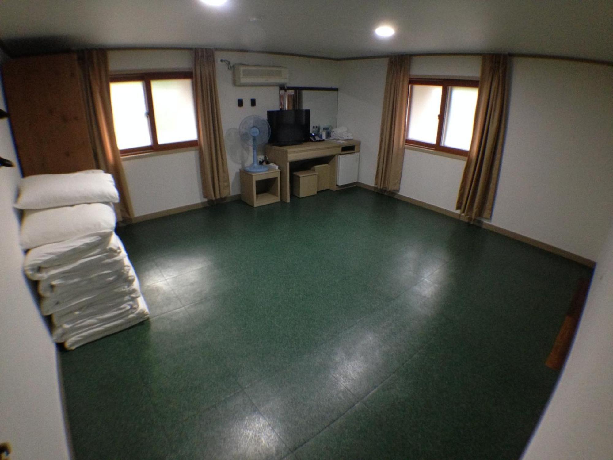 Suanbo Saipan Hot Spring Hotel Chungju Rom bilde