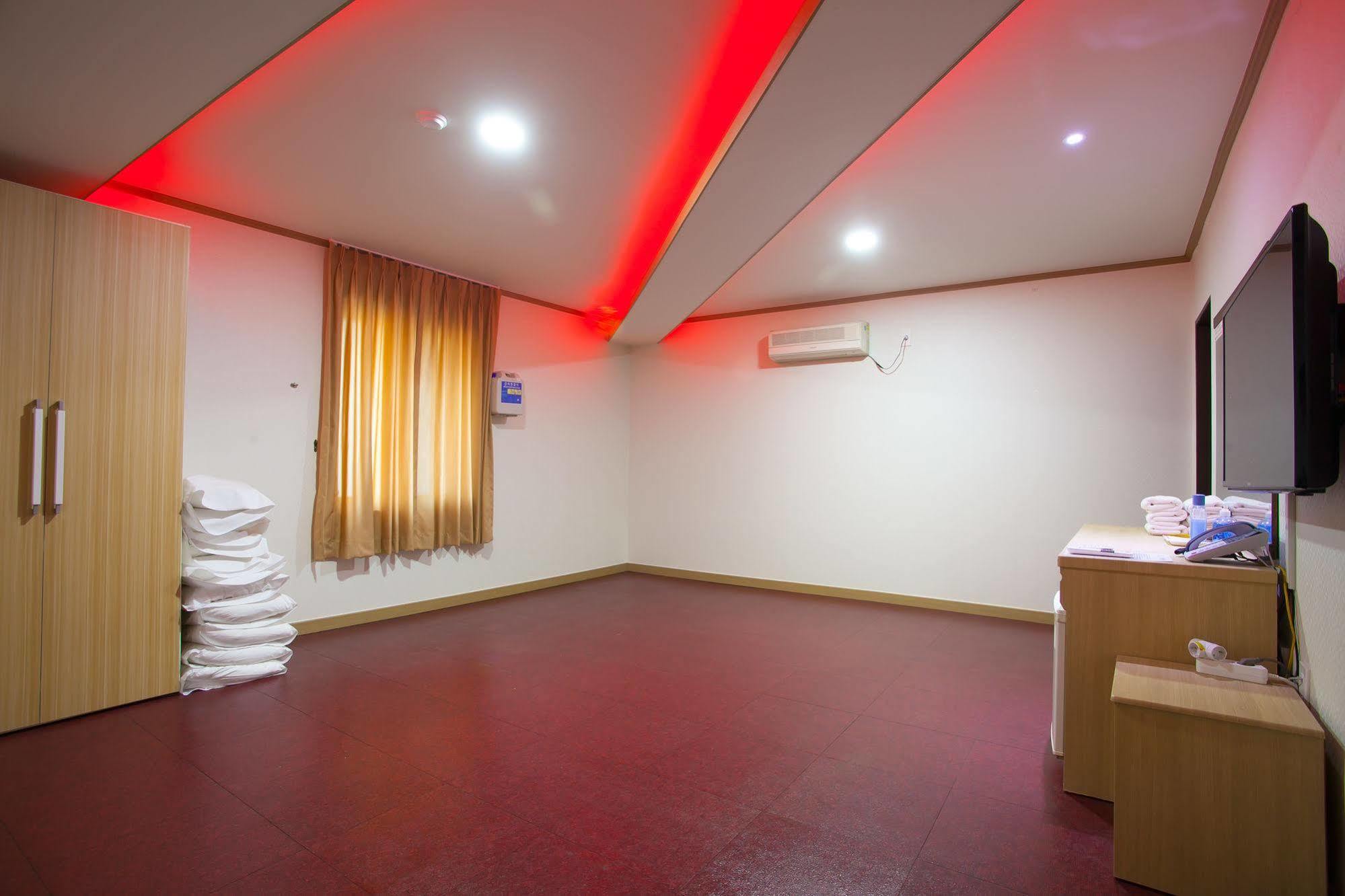 Suanbo Saipan Hot Spring Hotel Chungju Eksteriør bilde